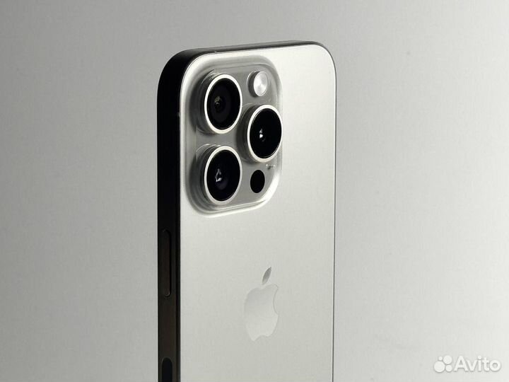 iPhone 15 Pro 256 Гб, Natural Titanium (eSIM)