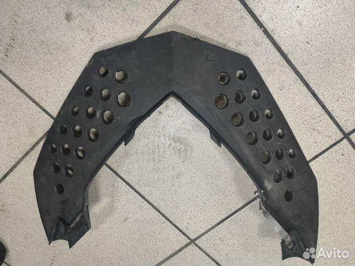 Решетка перед капотом BRP Lynx rave 600rs