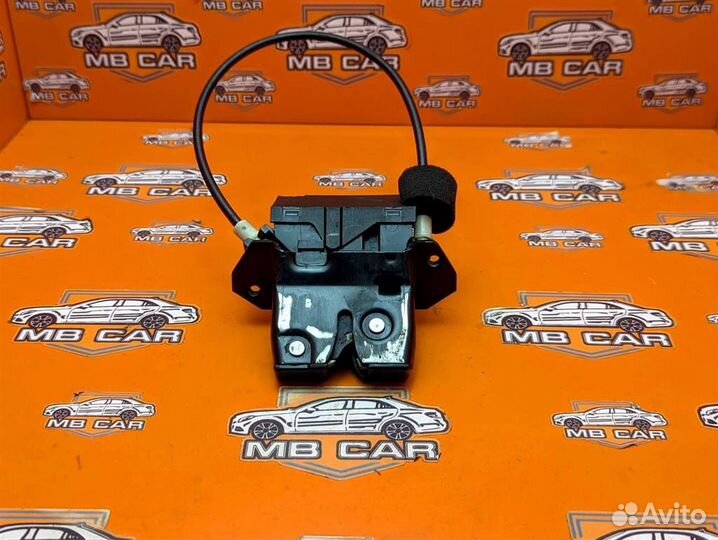 Замок багажника w203 C-class 612.962