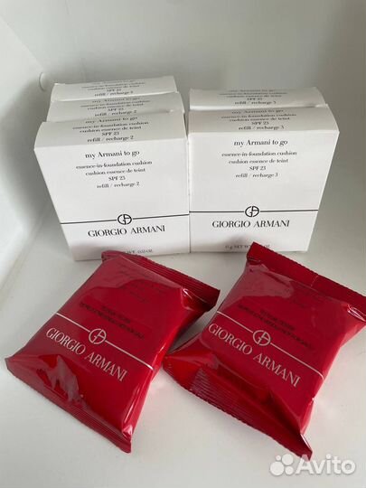 Armani кушон