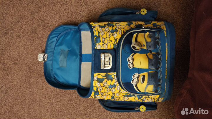 Школьный рюкзак