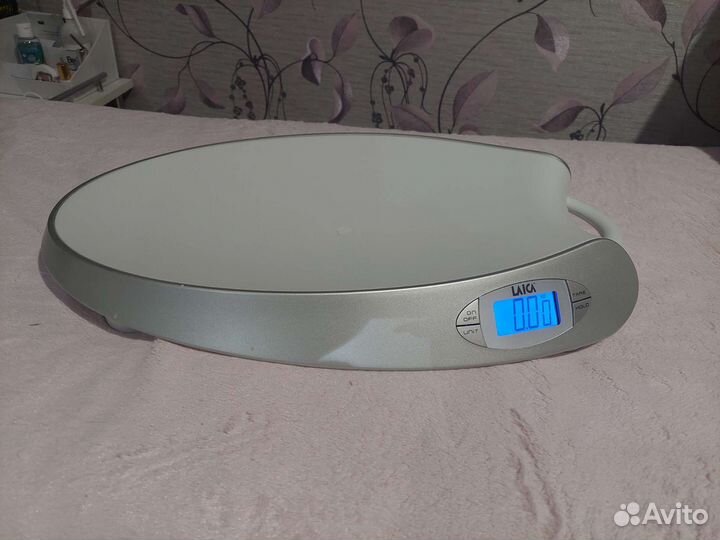 Весы для новорожденных laica