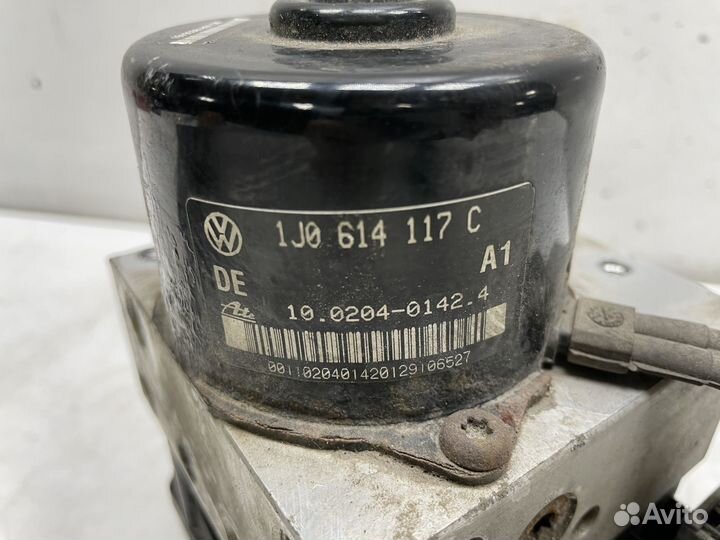 Блок ABS Volkswagen Golf 4 (1J0907379G)