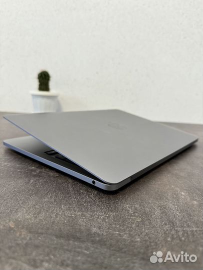 Apple MacBook Pro 13 M1 8/256GB SSD