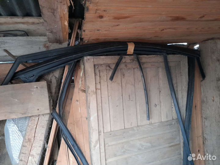 Уплотнитель стекла двери проема kaptur