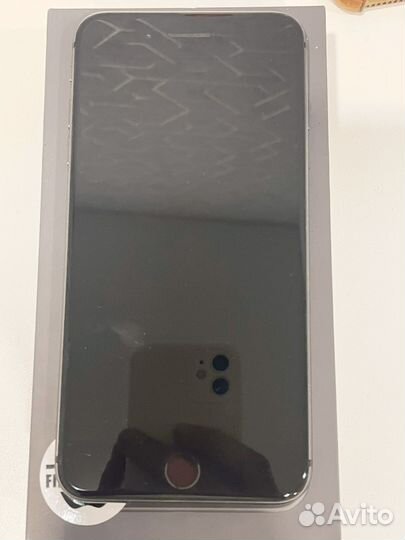 iPhone 8 Plus, 64 ГБ