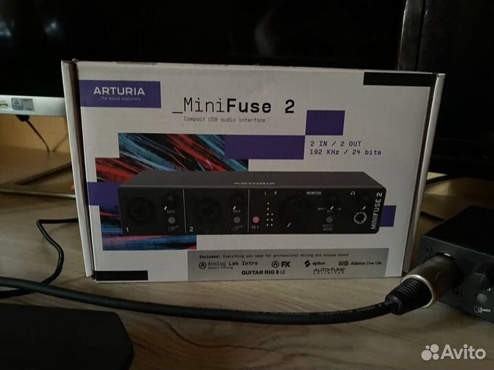 Внешняя аудиокарта Arturia Minifuse 2