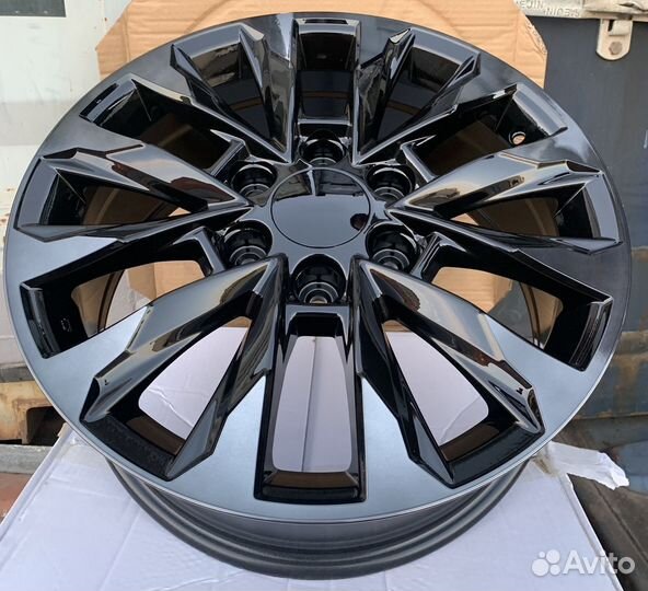 Диски R22 Toyota Land Cruiser 300 / LC300