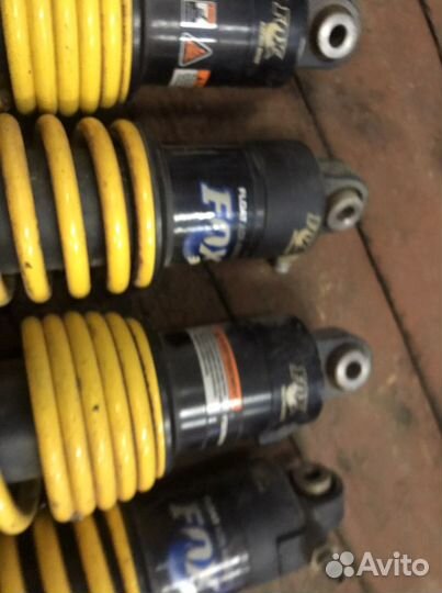 Комплект амортизаторов Fox Float Air Assist