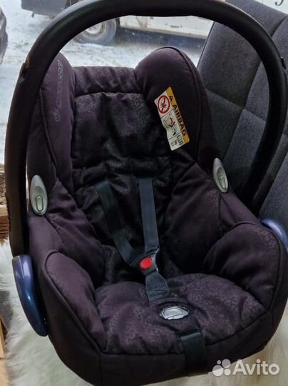 Детское автокресло (переноска )maxi cosi