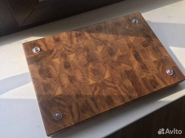 Торцевая разделочная доска из массива дуба