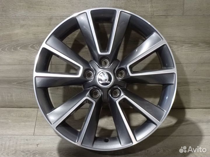 Комплект R17 оригинальных дисков Skoda Yeti 2к