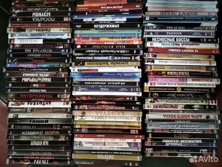 Dvd диски 130шт+проигрыватель