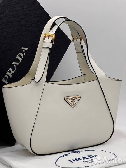 Люксовая сумка prada