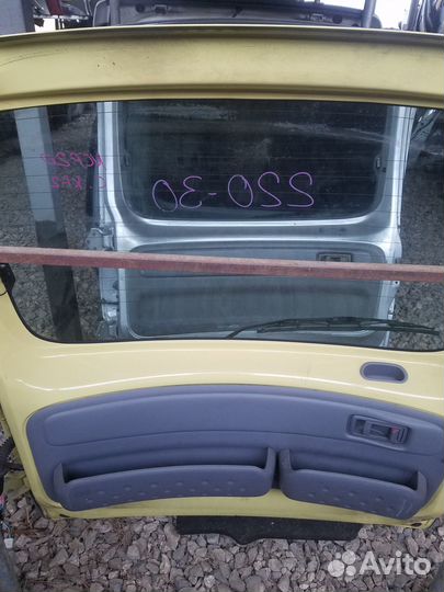 Дверь пятая задня Тойота Функарго Toyota Funcargo