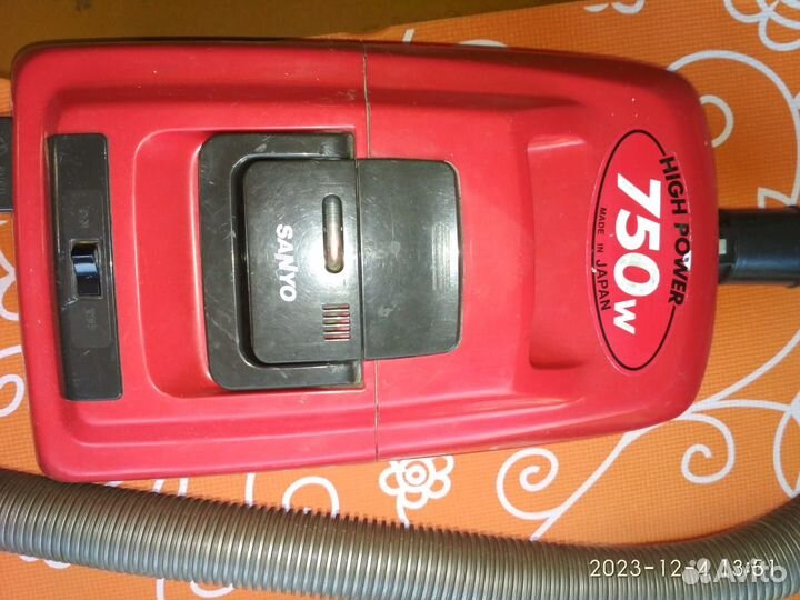 Пылесос Sanyo SC 505E