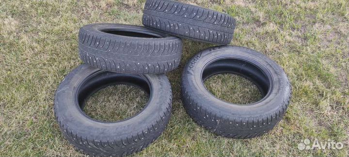 Bridgestone Ice Cruiser 7000 225/65 R17 106T