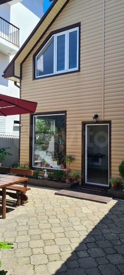 Комната 14 м² в 8-к., 1/2 эт.