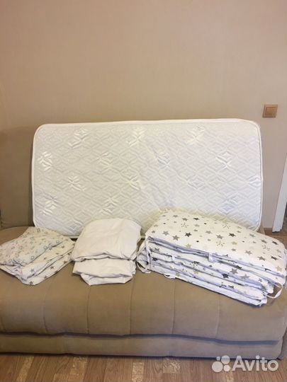Матрас 120х60 + простыни и бортики в кроватку
