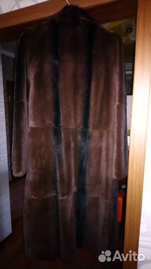 Шуба бобровая с норковым воротником