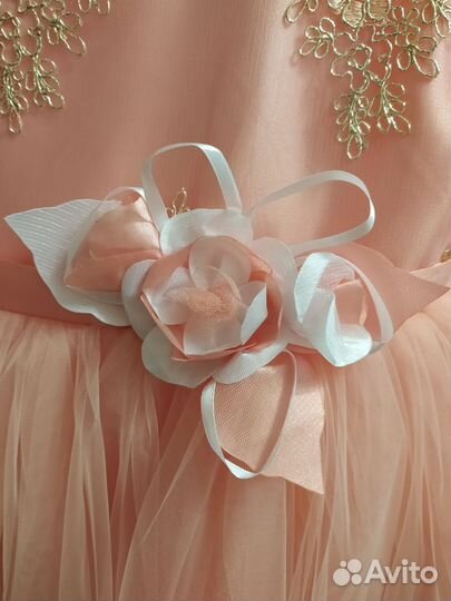 Нарядное платье для девочки 122р