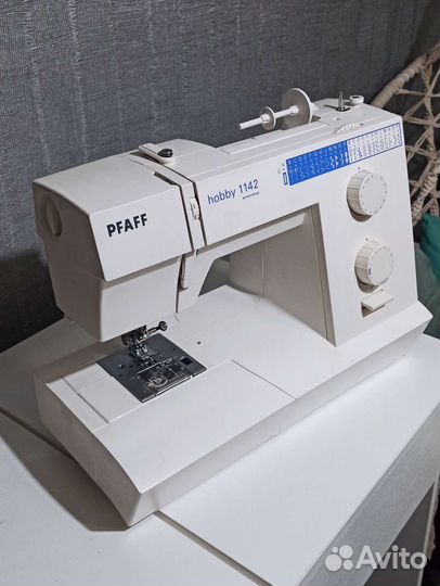 Швейная машина Pfaff Hobby 1142