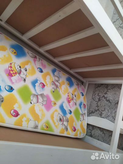 Кровать двухьярусная массив дерева