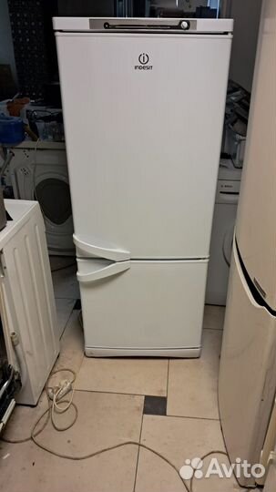 Холодильник indesit 1,50м