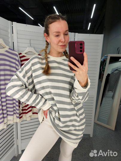 Свитер женский