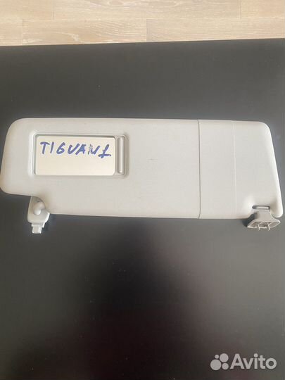 Козырёк салонный