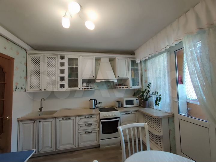 2-к. квартира, 57 м², 2/14 эт.