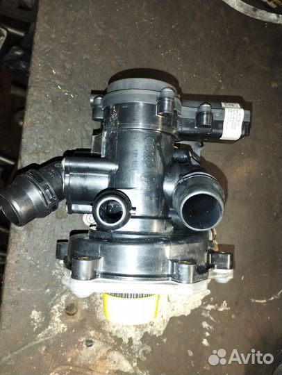 Помпа + термостат Audi Skoda Porsche 1.8 2.0 tfsi