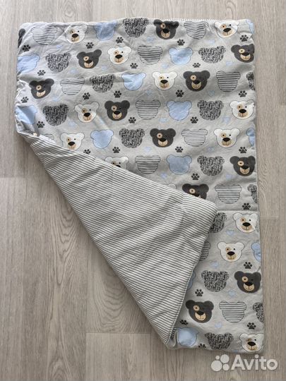 Бортики в детскую кроватку с одеялом