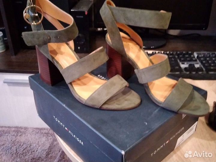 Босоножки женские 38 размер оригинал