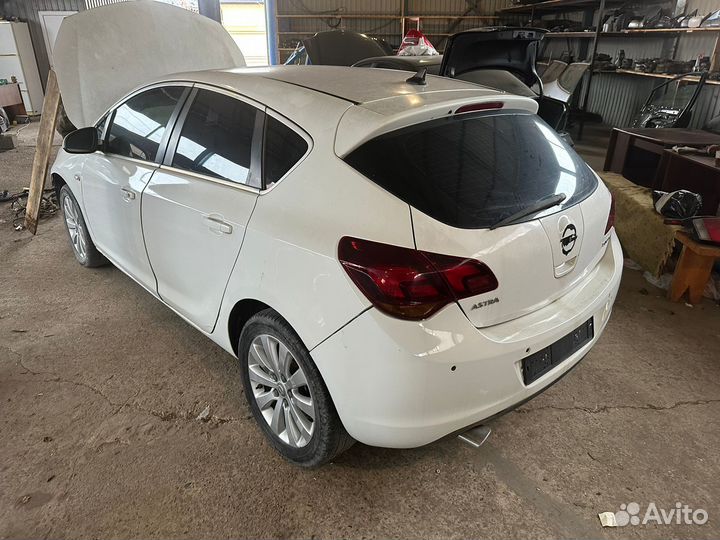 Разборка авто Opel Astra J
