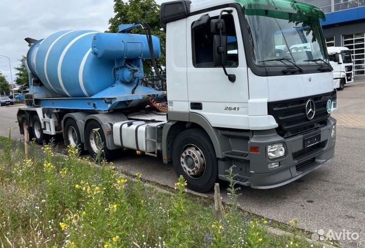 Pазбираем грузовик Mercedes-Benz Actros mpii 2002