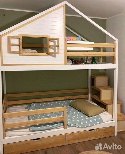 Детская кровать с бортиком