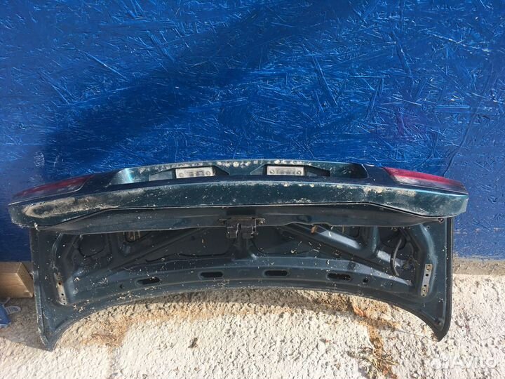 Крышка багажника Mazda 626 GE