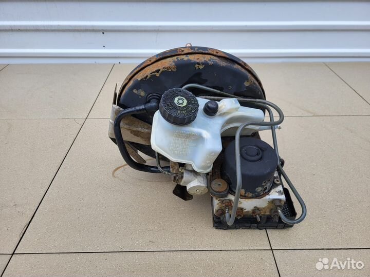 Тормозной вакуум Volkswagen Golf 3