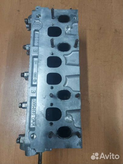 Головка блока цилиндров Volkswagen Golf 4 03810337