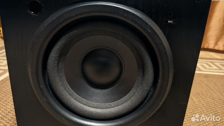 Активный сабвуфер Velodyne CHT-10Q