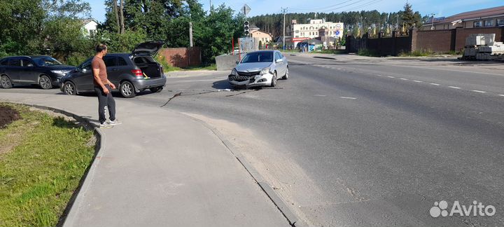 Opel Astra GTC 1.8 AT, 2008, битый, 167 000 км