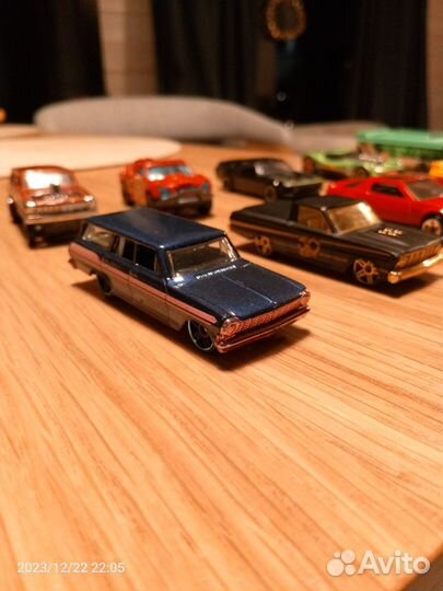 Машинки hot wheels