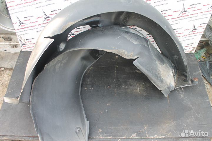 Подкрылок зад W210 Мерседес Универсал