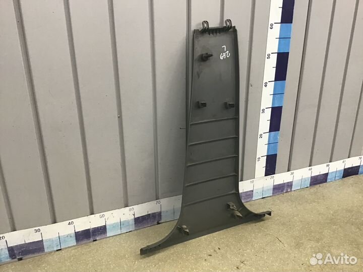 Обшивка средней стойки левая Ford Focus II 2008-20