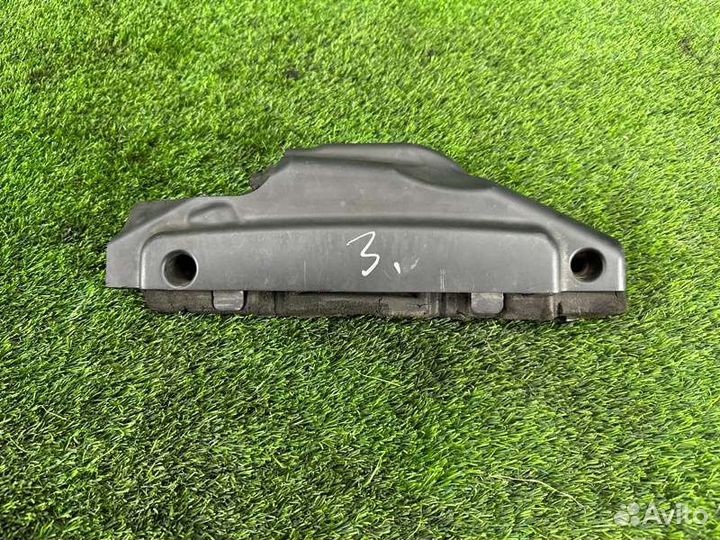 Декоративная крышка двигателя задняя Bmw X5 E53