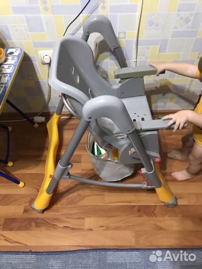 Стульчик для кормления