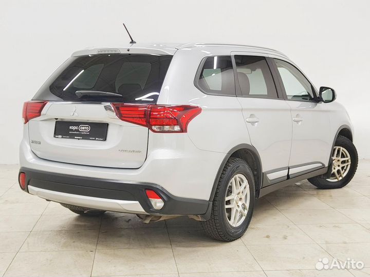 Mitsubishi Outlander 2.0 CVT, 2016, 62 000 км