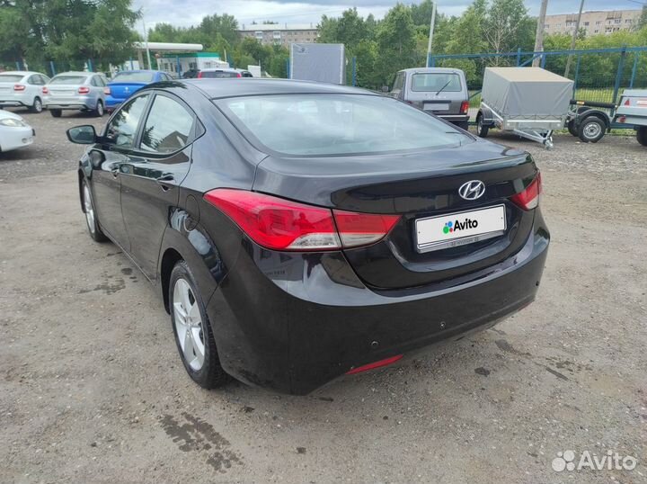 Hyundai Elantra 1.6 МТ, 2013, 197 000 км