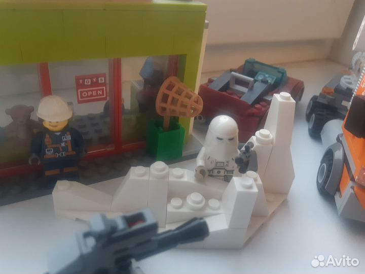Lego игрушки